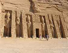 Further photo of the Temple of Hathor (Nefertari)