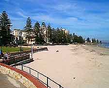 Adelaide Beach Glenelg4
