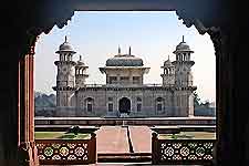 Image of Itmad-Ud-Daulah's Tomb