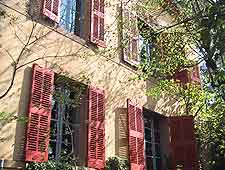 Aix-en-Provence Picture of the cottage of impressionist painter, Paul Cézanne