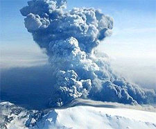 Picture of the erupting Eyjafjallajokull Volcano in Iceland