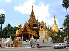Picture of the Shwe Dagon Pagoda in Yangdon, Burma's largest city