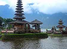 Photo depicting the Pura Besakih (Mother Temple of Besakih)