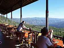Al fresco dining photograph
