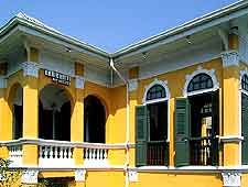 Picture of central art gallery