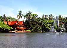 Picture of another waterfront dining venue in the city centre