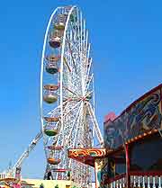 Photo of the big wheel on the Central Pier