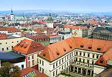 Further photo of the city