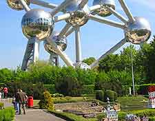 Picture of the Atomium in Bruparck
