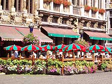 Close-up photo of dining tables on the Grote Markt square