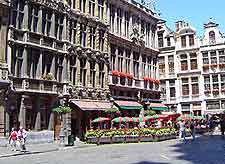 Different view across the Brussels Grote Markt (Grand Place)