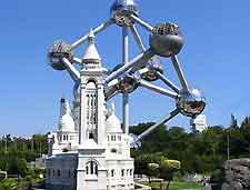 Picture of Miniature Europe, with the Atomium in the background