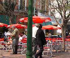 Image of outdoor eating in the summer