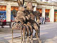 Image of sculptures on the Promenade
