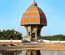 Valluvar Kottam landmark image