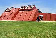 Museo Tumbas Reales de Sipan picture
