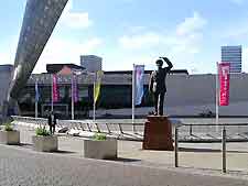 Picture showing the exterior of the Transport Museum