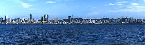 Picture of the waterfront and skyline
