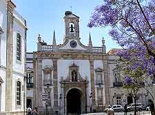 Additional image of the Arco da Vila