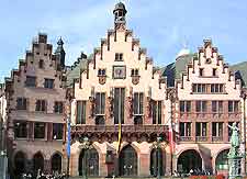 Picture of the Romer (City Hall) in the Altstadt district