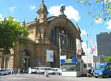 Picture of the train station (banhhof)
