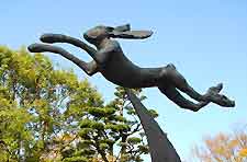 Picture of sculpture at the Fukuoka Art Museum