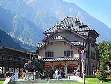 Further view showing Chamonix (Chamonix-Mont-Blanc)