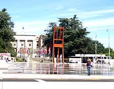 Further view of the Broken Chair sculpture