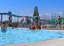 Photo of the Aquaparc pool and slides
