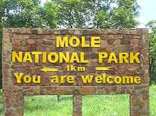 Photo of signpost to the Mole National Park