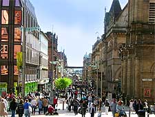 Photo of shoppers on Buchanan Street