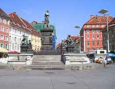 Different view of the Hauptplatz