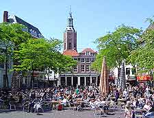 Photo showing summer al fresco diners