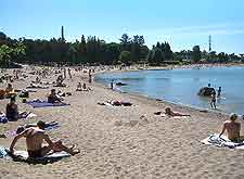 Photo showing beachfront in the summer