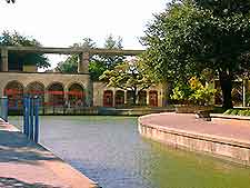 Irving Canal Place