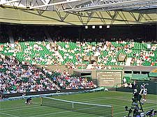 Picture of the central tennis court at Wimbledon