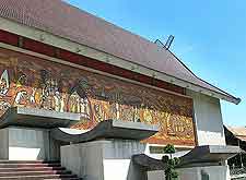Further picture of the Muzium Negara (National Museum)