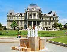 Picture of the city's Palais de Justice