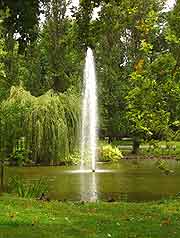 Photo of fountain at the Jardin des Plantes