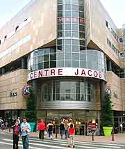 Photo of shopping centre in the city