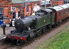 Steam train picture, on the Great Central Railway