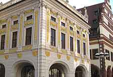 Picture showing the Old Stock Exchange (Alte Borse)