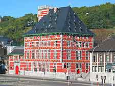 Picture of the Curtius Museum (Musee Curtius)
