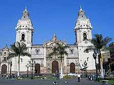 La Catedral de Lima picture (Basilica Cathedral)