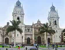 La Catedral de Lima (Basilica Cathedral) photograph