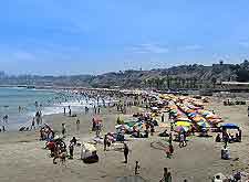 Beach photo taken in the Chorrillos district