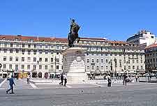Picture showing Figueira Square