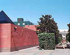Los Angeles Museum Cont Art