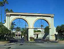 Los Angeles Paramount