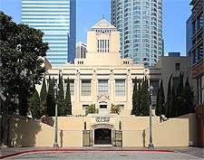 Picture of the Central Library's South Hope Street entrance